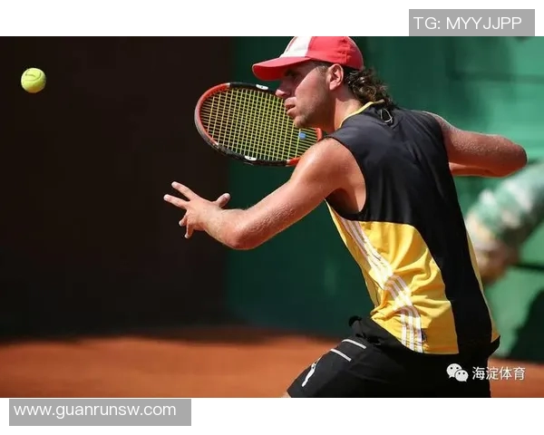 英超赛后复盘重庆网球队与武汉网球队的团队协作与战术分析