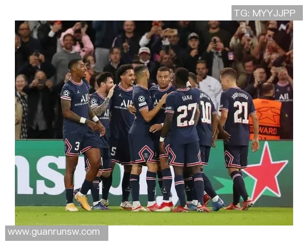 西安网球队边路渗透战术解析与欧冠足球的精彩对比