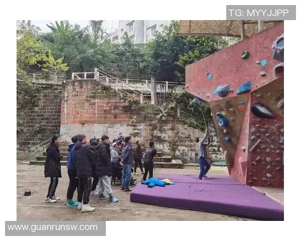 重庆攀岩队运动数据分析揭示节奏表现与训练效果的关系 重庆攀岩队运动数据分析揭示节奏表现与训练效果的关系